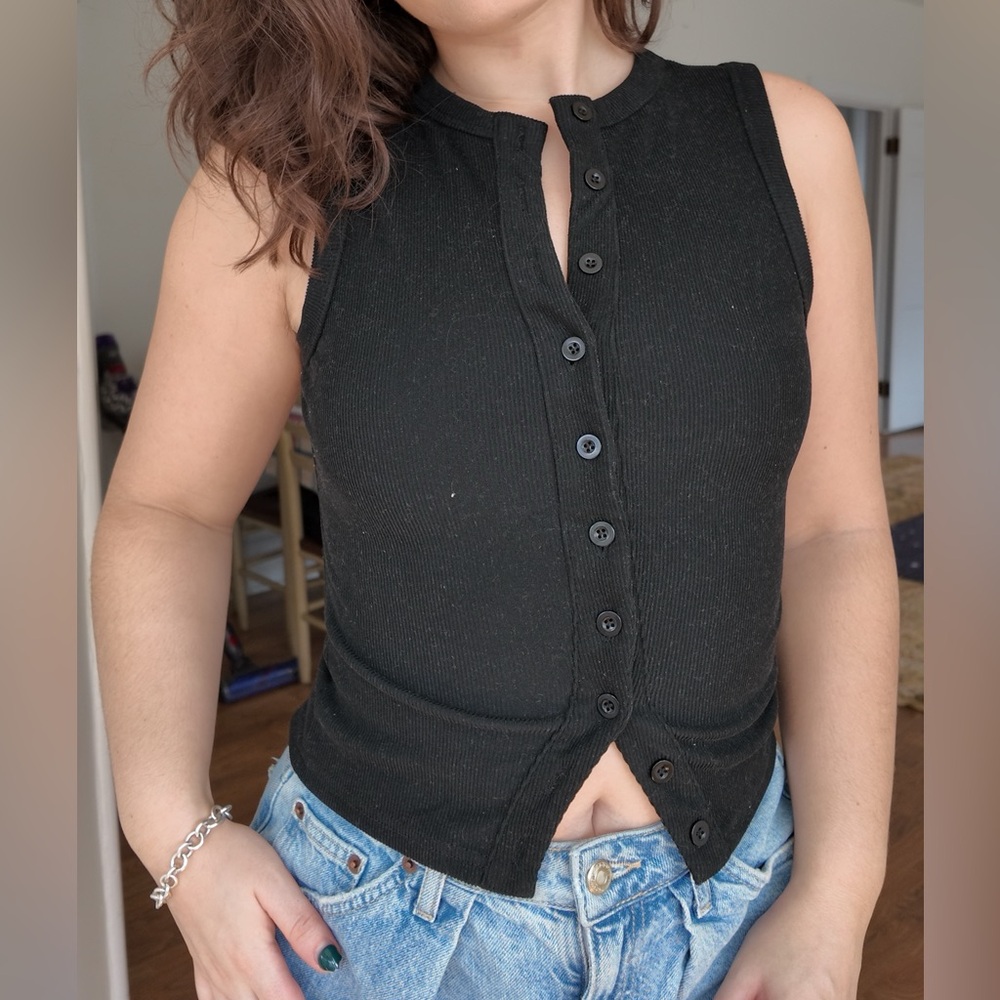 Sleeveless Button-Up Top